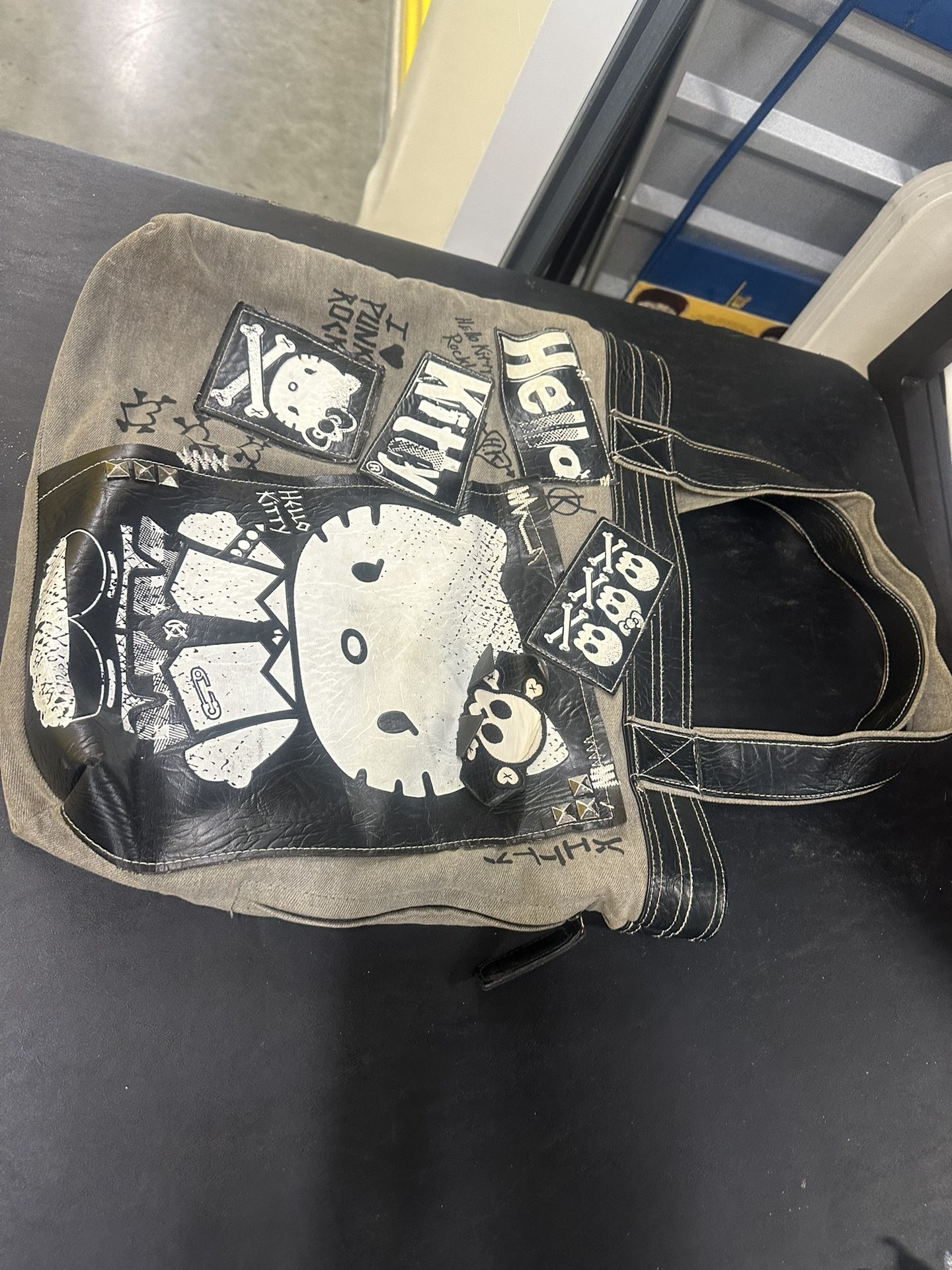Hello Kitty Rock Bag