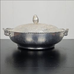 Vintage Rodney Kent Hammered Aluminum Tulip Casserole Dish with Lid