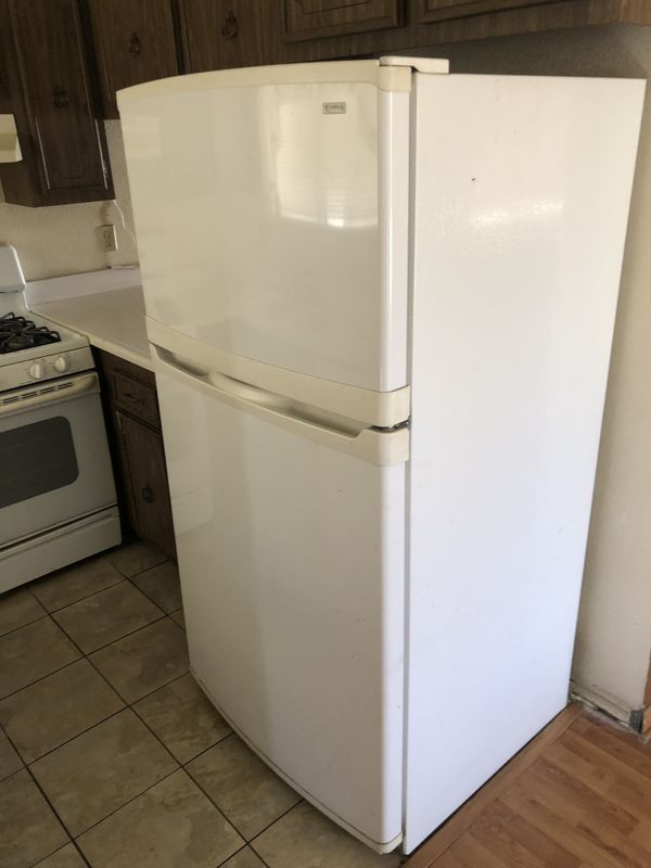 Kenmore white refrigerator for Sale in Las Vegas, NV OfferUp