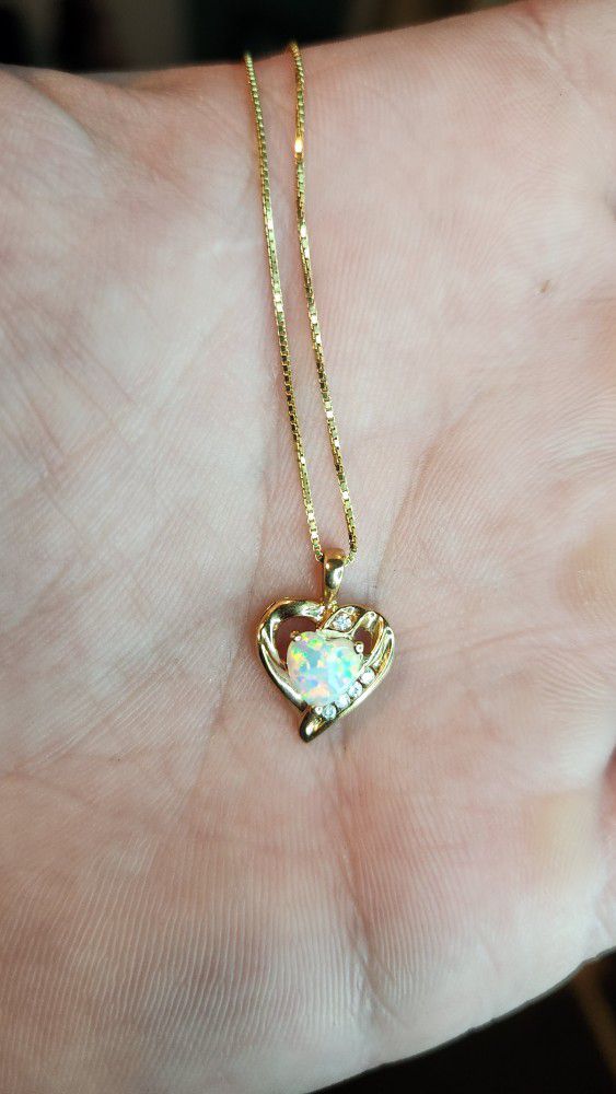 14k Solid Gold 0.75mm Box Chain And 10k Natural Opal Heart Shaped Pendant 