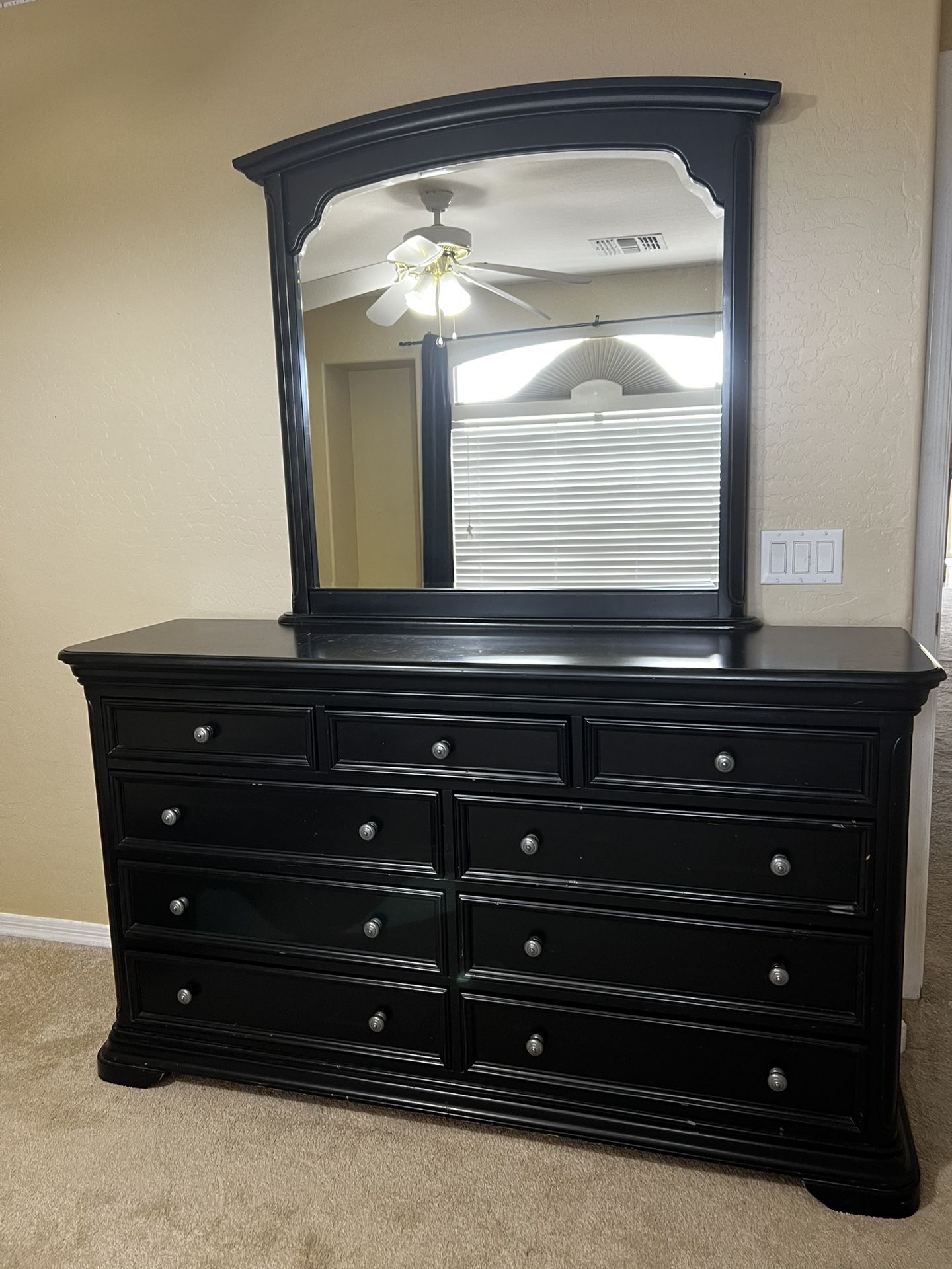 Black Wood Dresser for Sale in Chandler, AZ OfferUp