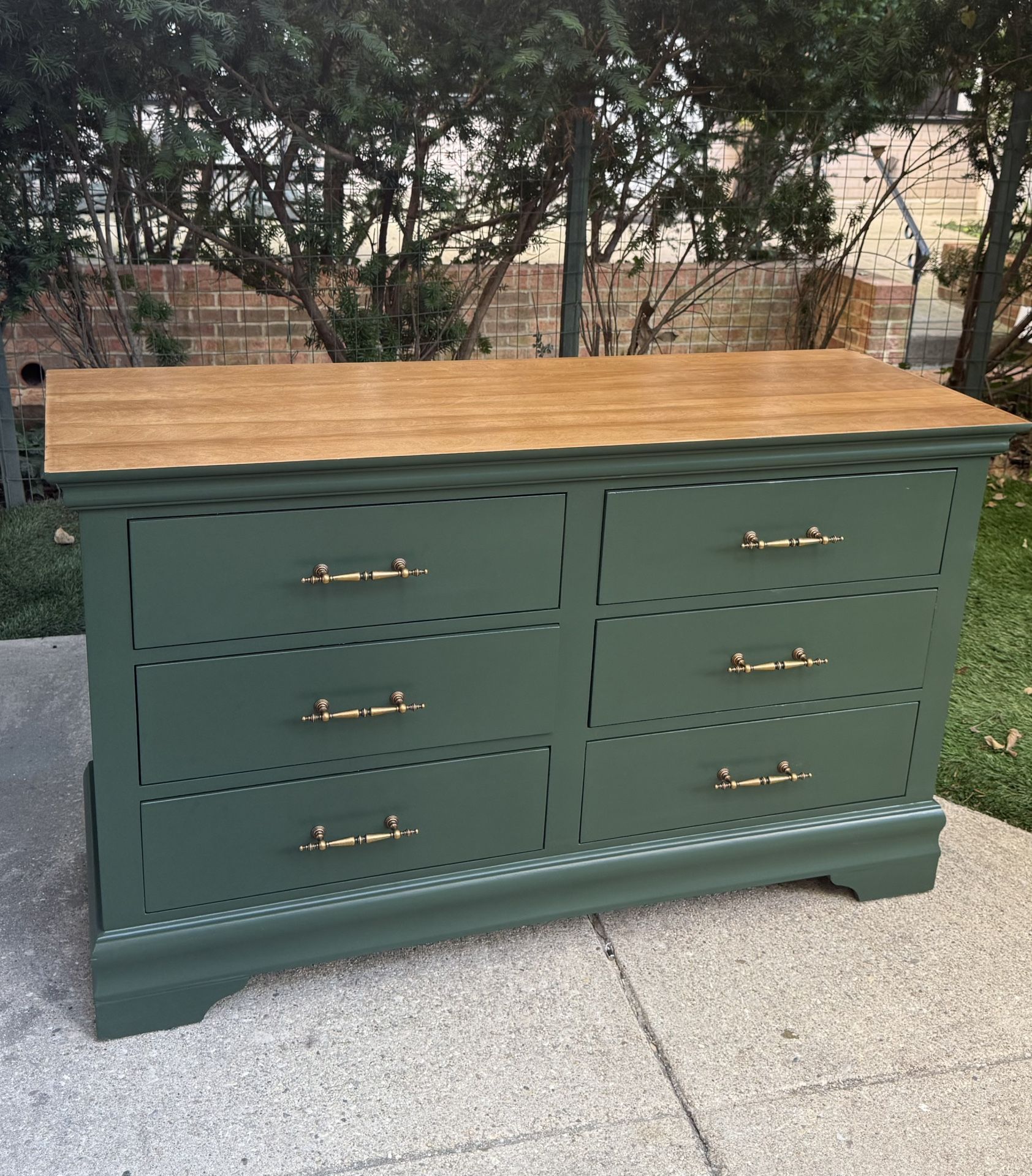 Green Dresser