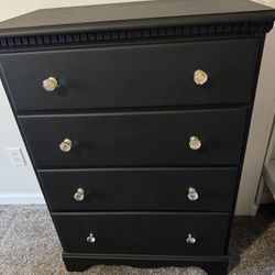 Cute Dresser, 4 Drawers $100