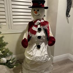 Vintage Gemmy 5ft tall Singing Snowman