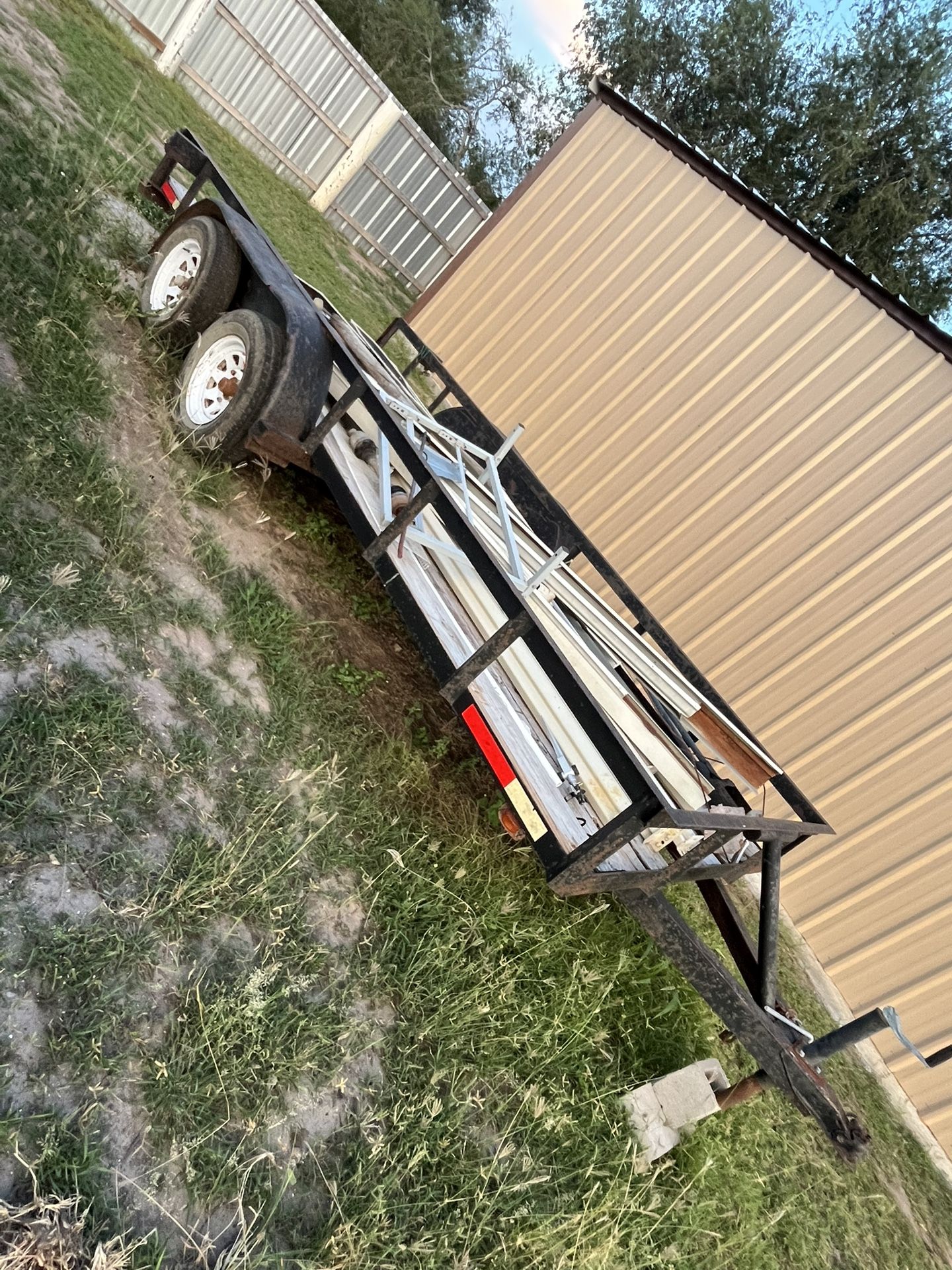 16 Foot Trailer By 6 Bill Of Sale Only 1,000 Bill Of Sale Only The Only Thing Wrong Is The Cylinder On One Wheel Gave Out But Still Moveable
