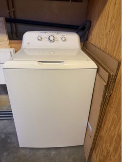 GE Top-Load Washing Machine – Excellent Condition