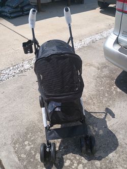 Dog stroller
