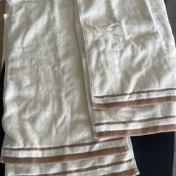 Matching  Hanging Bathroom Towels 