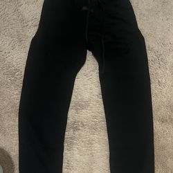 Black Essential Pants