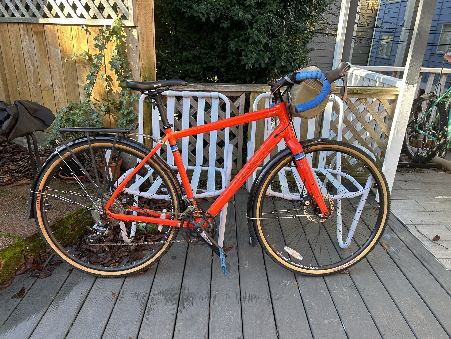 Salsa Journeyman Claris 