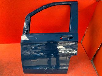2016 - 2023 MERCEDES METRIS W447 LEFT DRIVER SIDE FRONT DOOR SHELL PANEL OEM