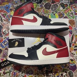 Sz 10.5- Jordan 1