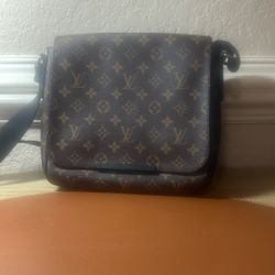 Luis Vuitton 