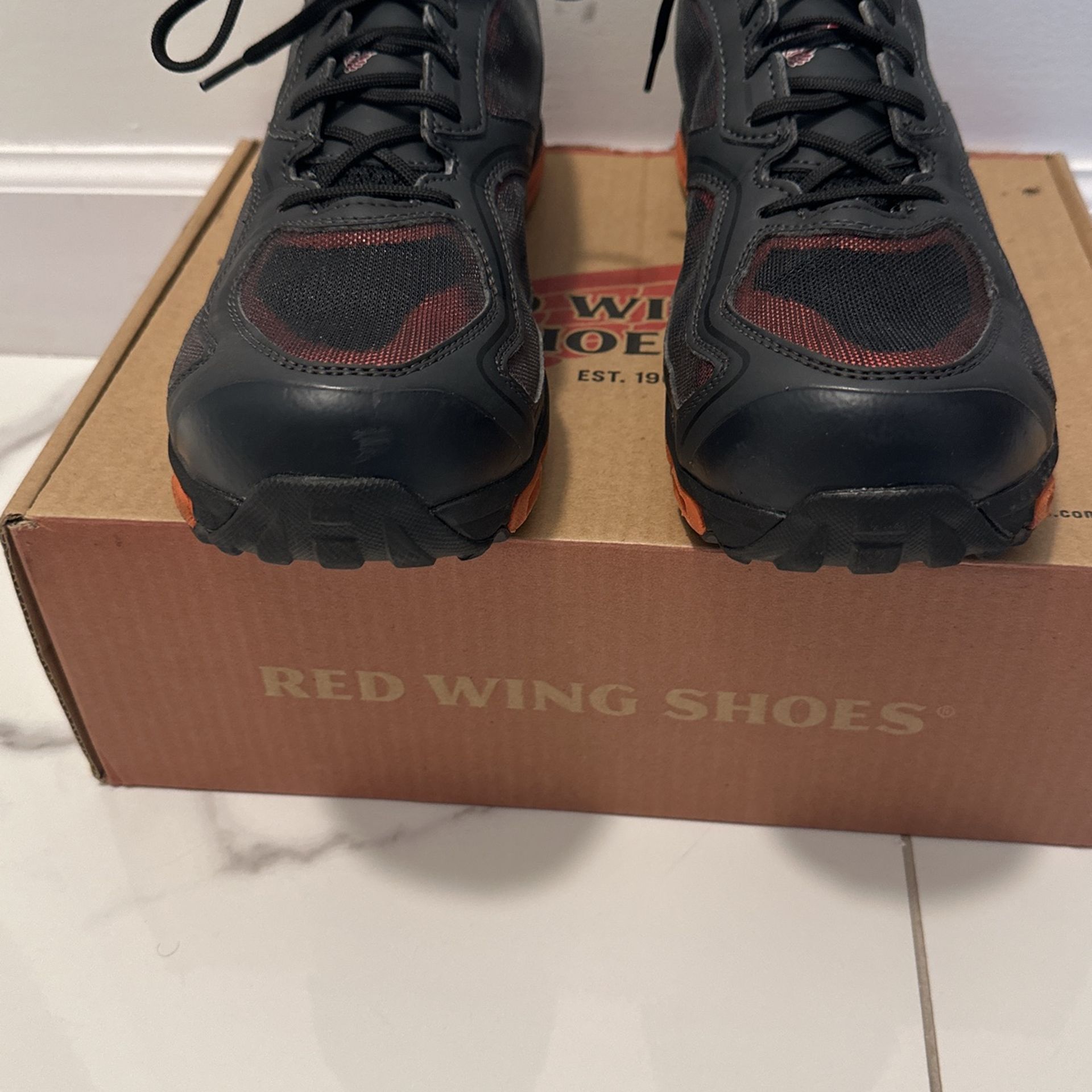 Red Wing Shoes Style 6338 , Safety, Oil/ Slip Resistant, EH