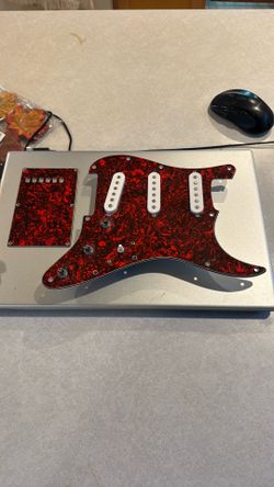 Squire Strat Loaded Pick-guard 5 Way Switch