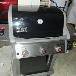 Brand New Weber Spirit Gas Grill 