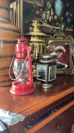 Dos. Faroles carretero antique. $30