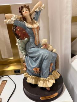 Vintage Figurine