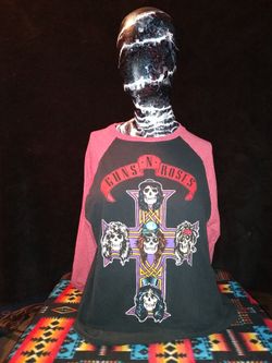 Women's size large guns and roses long sleeve t-shirt