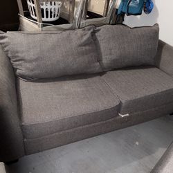 Rooms To Go Couches $200