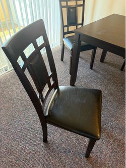 Dining Table + 4 Chairs