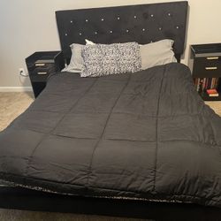Queen Bed Set 