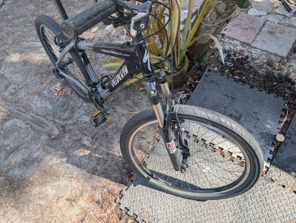 SPECIALIZED HARDROCK SPORT