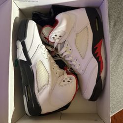 Jordan 5 Fire Red Size 9 
