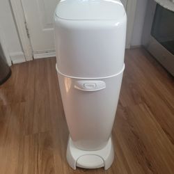 Diaper Genie Complete Pail - White