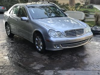 2006 mbz c class like new inside n out $5,900