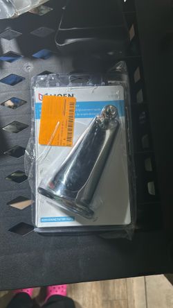 New Moen Chrome Faucet Handle Brand new in original packaging. Genuine Moen replacement part. Chrome finish.