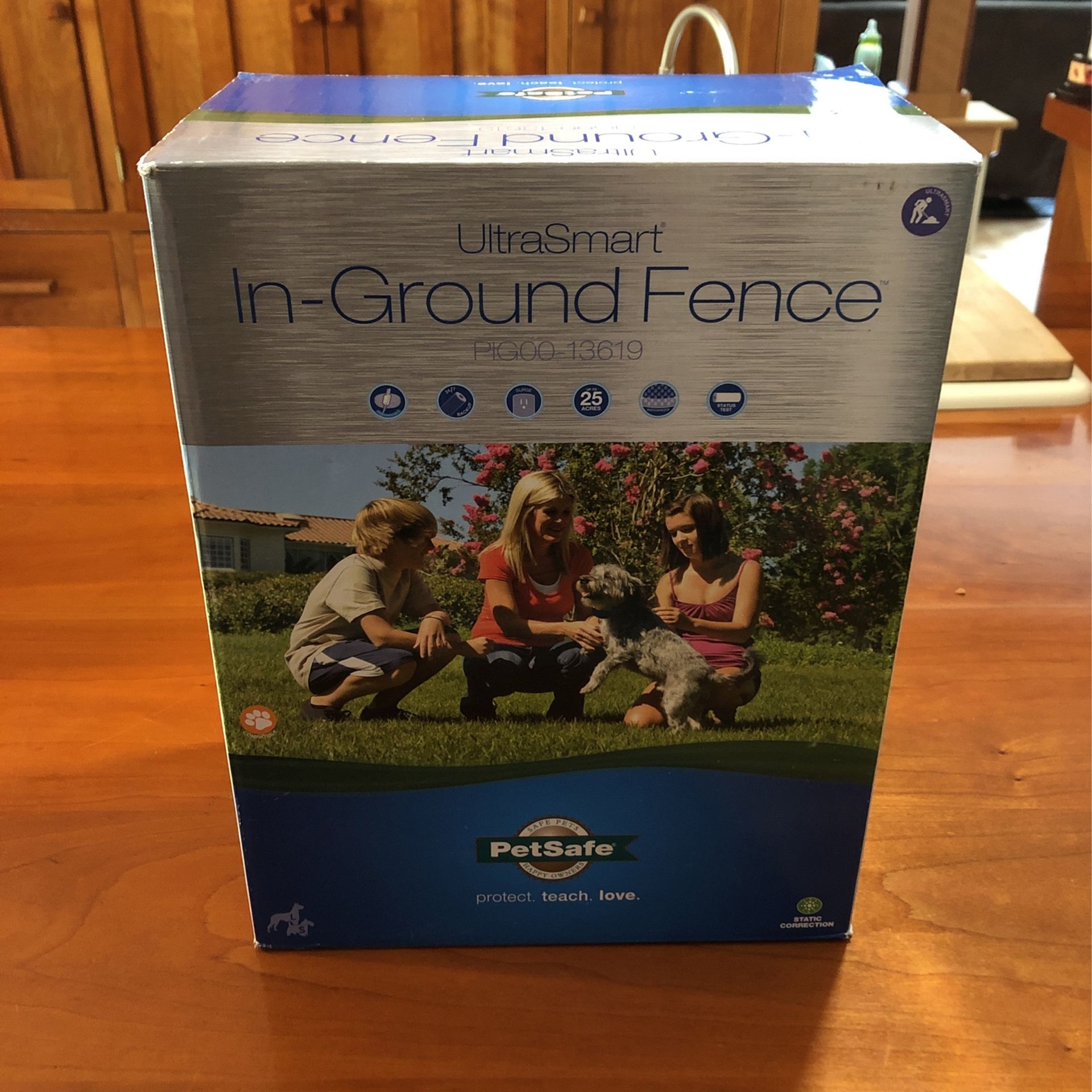 UltraSmart In-Ground Fence PIG00-13619 With Wire +flag Kit