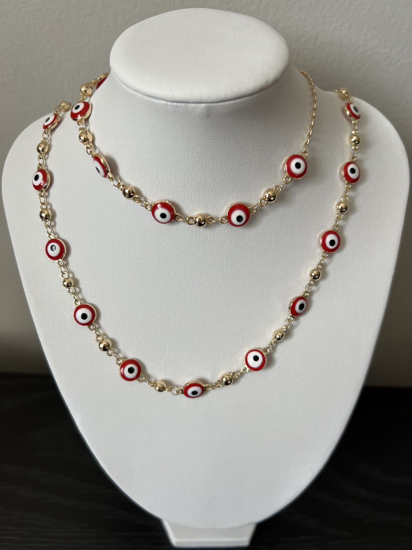 Collar Y Pulsera Del Pie De Ojito Rojo De Oro Laminado