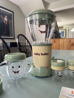 Baby Bullet Baby Food Maker Complete Set