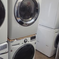 LG Washer And Electric Dryer 