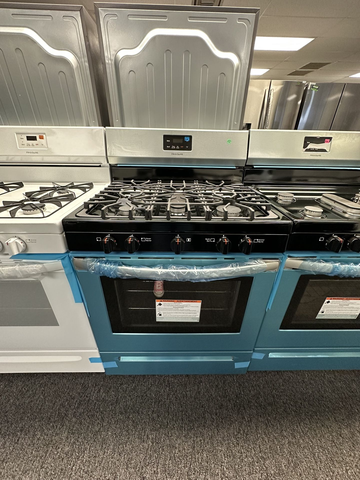 New Frigidaire Gas Stove
