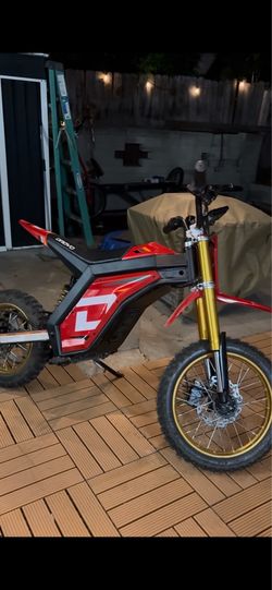 Droyd Berzerker 48V/30Ah 3000W Off-Road Electric Dirt Bike