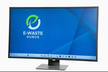 Dell P4317Q  43" 3840x2160 4K UHD LED Monitor IPS Speakers 10-bit - tiny crack