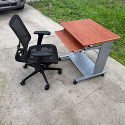Mobile Computer Desk