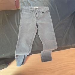 Levis