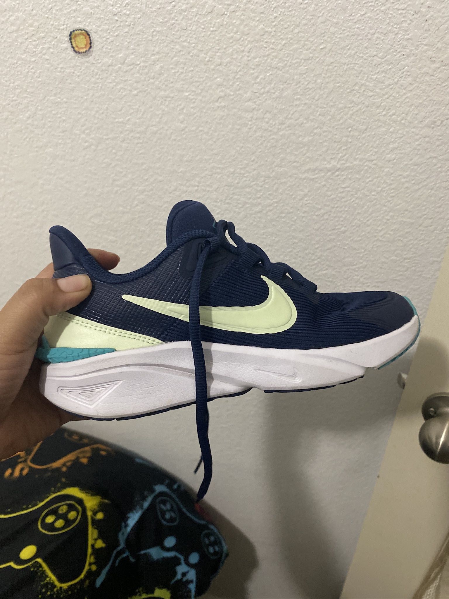 Nike Kids 3.5y