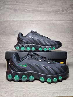 Nike Air Max DN8 Black / Green Strike Size 7 Youth / 8.5 Women HF7310-006 New