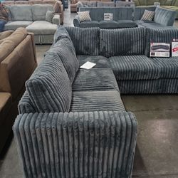 Sectional Set