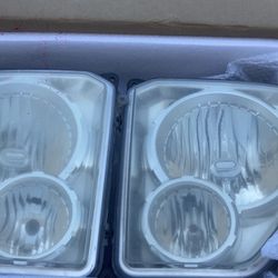 2008 Jeep Liberty Headlights