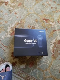 Brand new gear vr with remote
