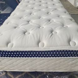 WinkBeds The WinkBed Plus Twin Mattress – Hybrid Firm Support