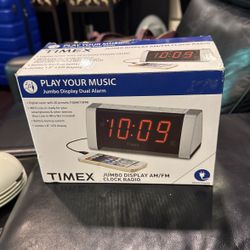 Timex Jumbo Display AM/FM Clock Radio New