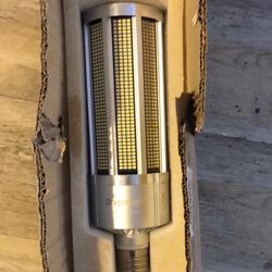 DragonLight 240w Commercial Grade LED Light Bulb 