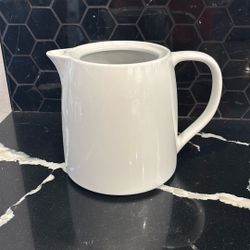 Porcelain Tea Pot White - Threshold™: 50oz Capacity, Dishwasher & Microwave Safe, Porcelain Handle 