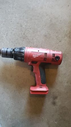 Milwaukee 18 volt hammer drill